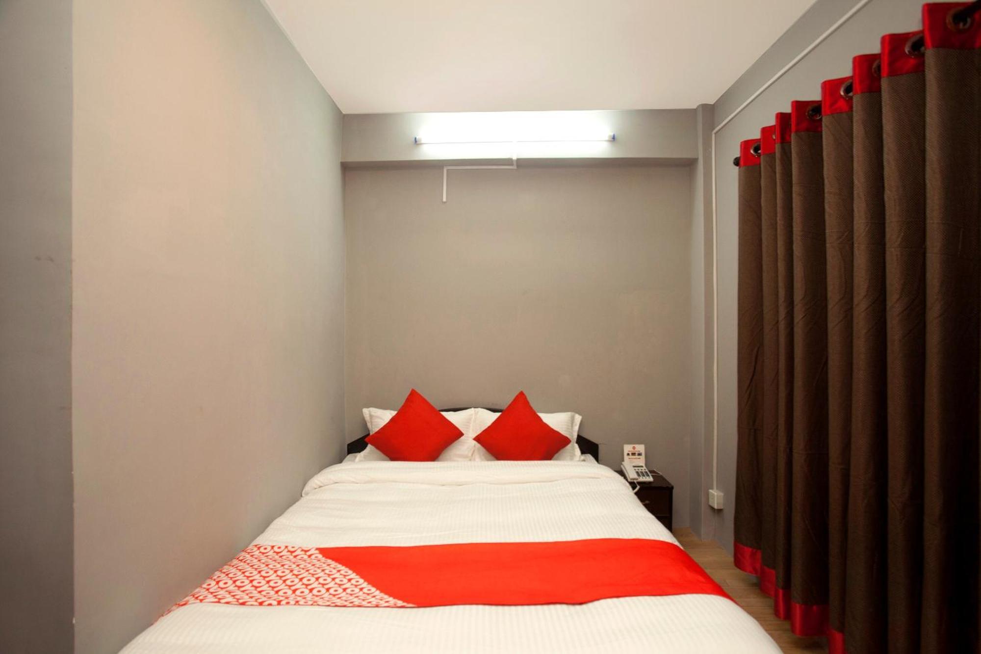 Oyo 587 Hotel Tradition Inn Kathmandu Esterno foto